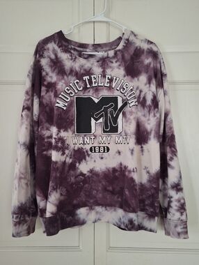 MTV tie-dye sweatshirt